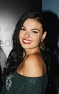 Ísis Valverde as Antônia.