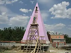 Golod pyramid under construction in Bolshoye Sidelnikovo, Sverdlovsk Oblast.