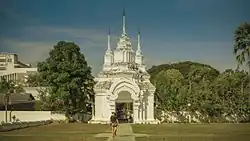 Entrance gate, Wat Suan Dok
