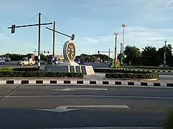 The starting of Utthayan Road, also widely known as Aksa Road (axis road) in the area of Phutthamonthon, where it meets Phutthamonthon Sai 4 Road