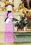 Noble Consort Tong in daily dress