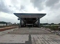 Entrance B