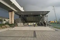 Entrance D
