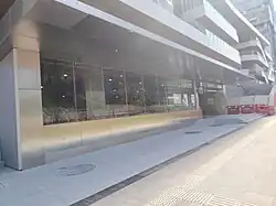 Entrance D