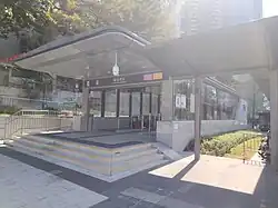 Entrance E