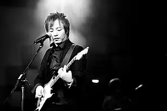 Xu Wei at a concert in 2007