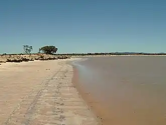 Lake Gilles (water body)