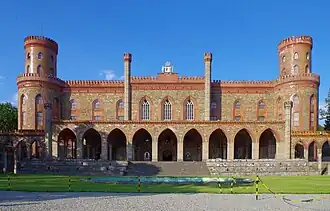 Palace, Kamieniec Ząbkowicki