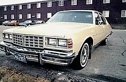 1977 Pontiac Bonneville 4-Door Sedan