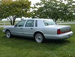 1996 Lincoln Town Car rear