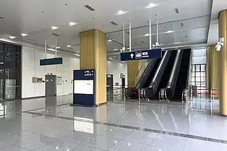 Side building ground floor
