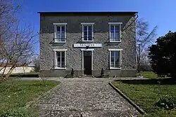 The town hall in Roinvilliers
