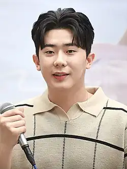 Song busking in Hongdae, 2022