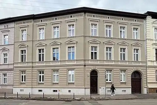 View of both elevations on the street