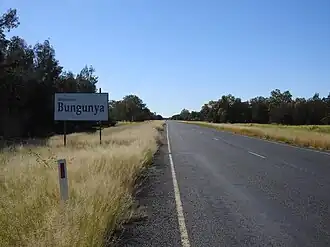 Barwon Highway on the western approach to the locale (2021).
