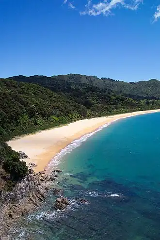 Tōtaranui is a 1&nbsp;km long beach and the location of a large campsite.