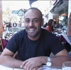 Abraham at a cafe in 2006.