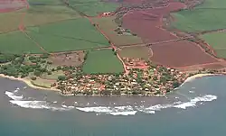 2004 aerial view of Pakala Village