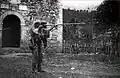 Albanian man shouldering his Tançica, 1908