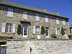 The town hall in Alpuech