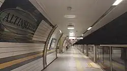 Altınşehir Metro Platform