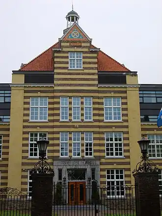 Image 35Ambachtschool (from Vocational school)