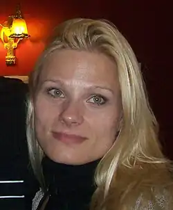 Anna Głogowska (Co-Host: 14–17)