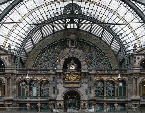 The clock at the upper level