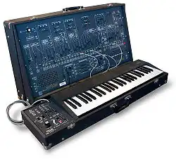 ARP 2600P V3.0 (1972–74) or V4.0 (1974) with 3620 duophonic keyboard (1974-?), new G-clef logo