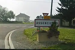 The road into Assencières