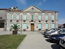 The town hall in Aulnois-en-Perthois