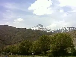 Azadkuh peak in Sheykh Fazlolah-e Nuri Rural District