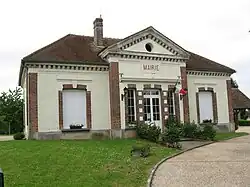 The town hall in Baby