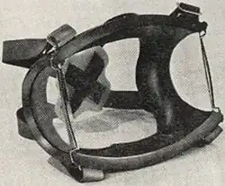 Early-1960s wraparound diving mask claiming 180-degree vision