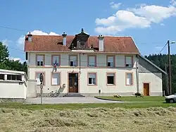 The town hall in Barbey-Seroux