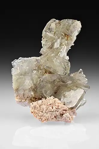 Image 64Baryte, by Iifar (from Wikipedia:Featured pictures/Sciences/Geology)