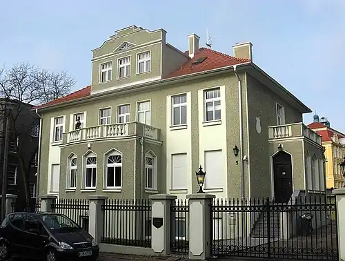 Villa at 5 Asnyka Street (1927–1931)