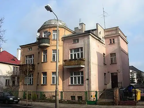 9 Markwarta street (1927–1929). Functionalism.