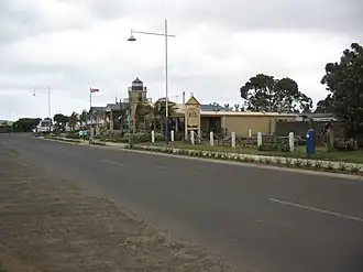 Beach Road, Rhyll