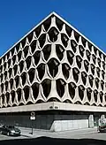 1970s extension on the Rue du Marais/Broekstraat