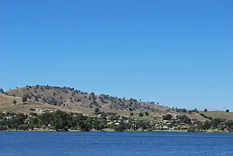 Bellbridge seen over a nearly full Lake Hume in March 2010