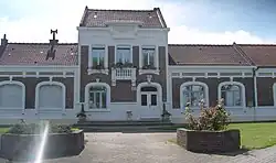 The town hall of Bellonne