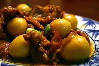 Thịt kho trứng