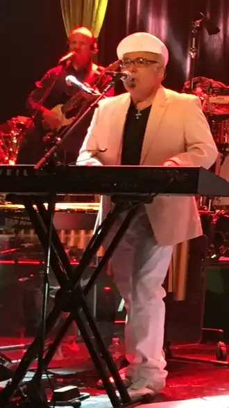 Hinsche performing live in 2017