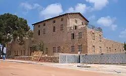 Khan Zera‘oniya manor in Binyamina