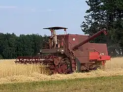 Bizon Super Z056 combine harvester