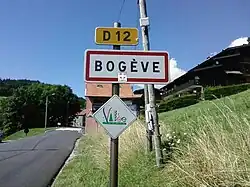 The road into Bogève