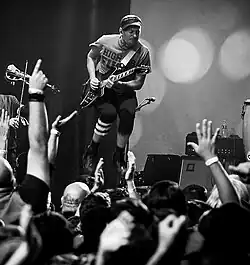 Boris Pelekh playing with Gogol Bordello in Las Vegas, November 2016.