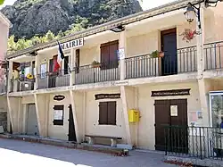 The town hall and the Tool Museum