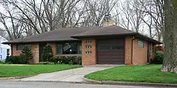 Image 11Brick ranch-style house (from List of house types)